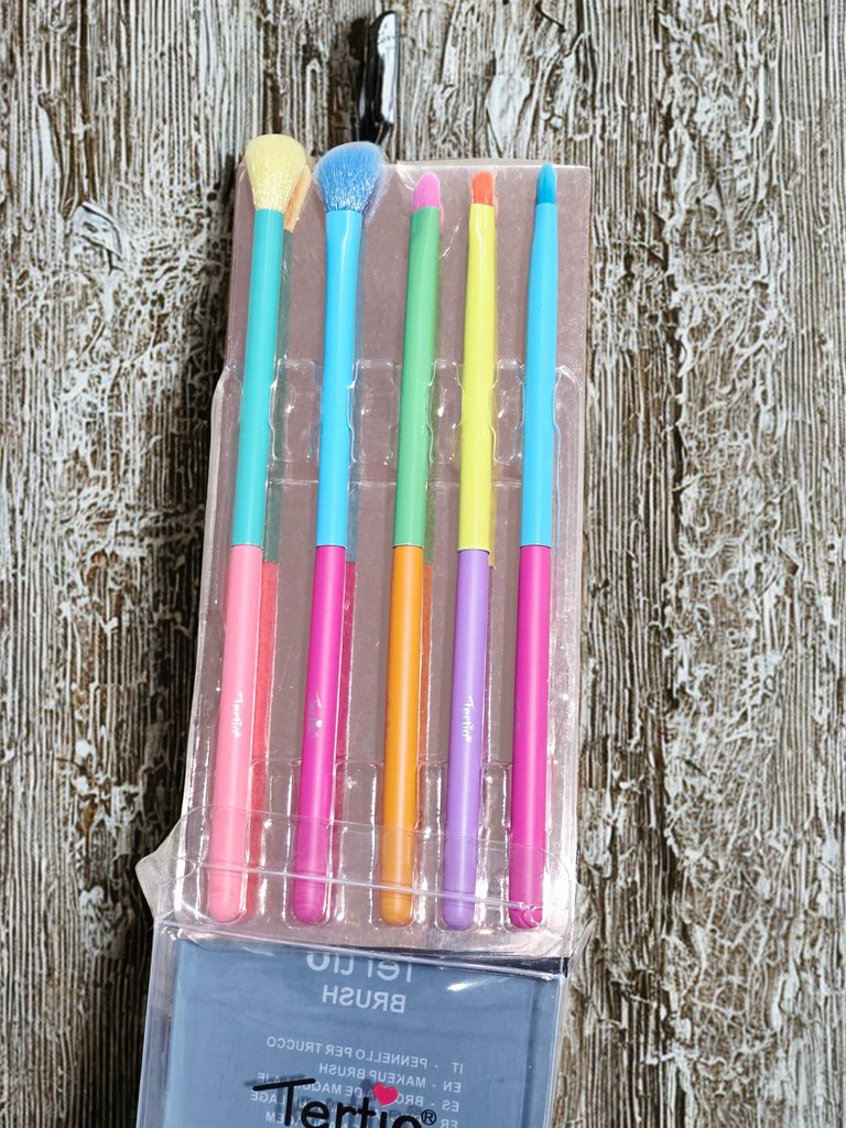 Set Brochas Ojos Multicolor