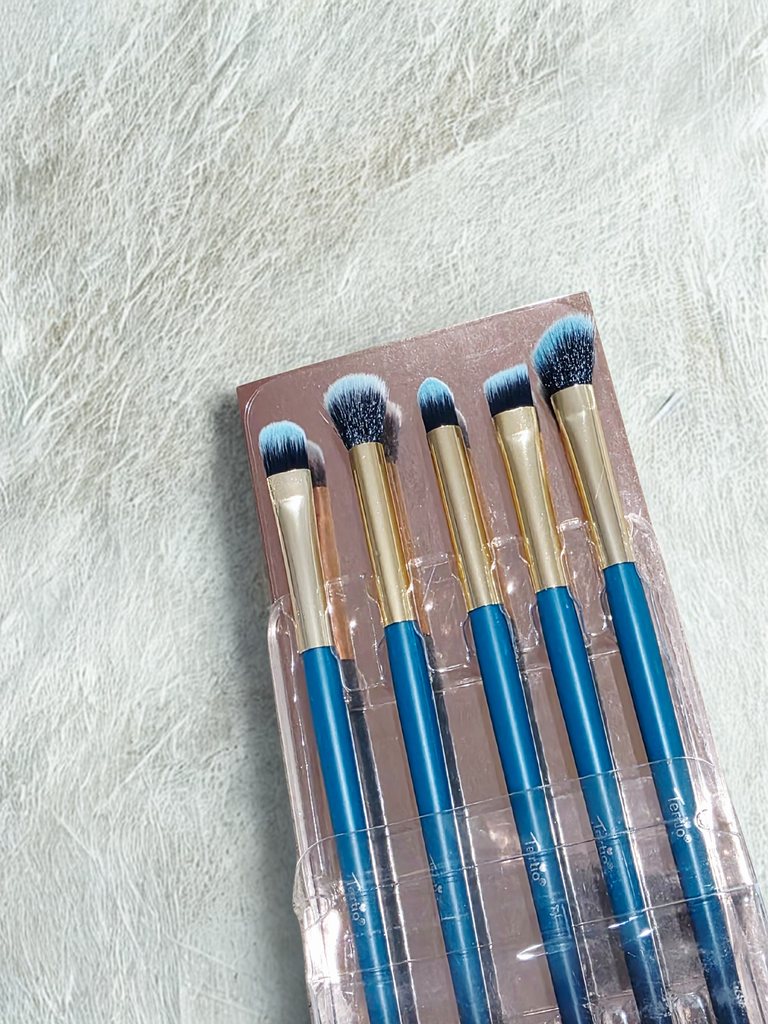 Set Brochas Ojos