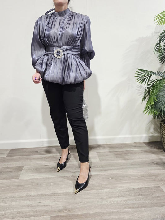 Blusa Satin Luxury Gris