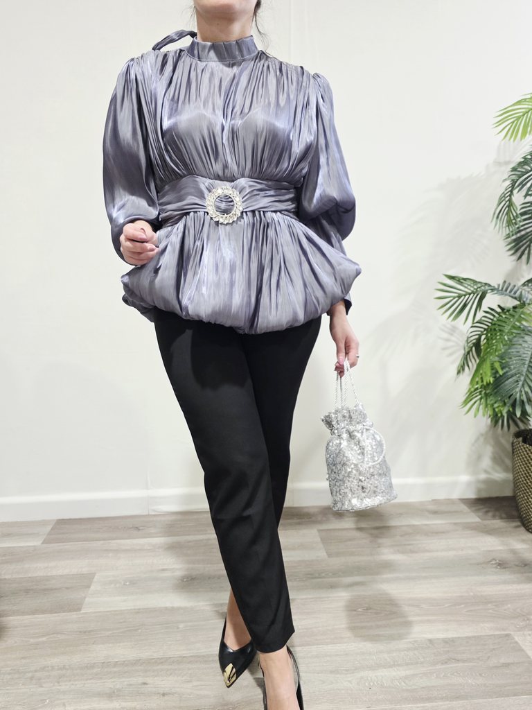 Blusa Satin Luxury Gris