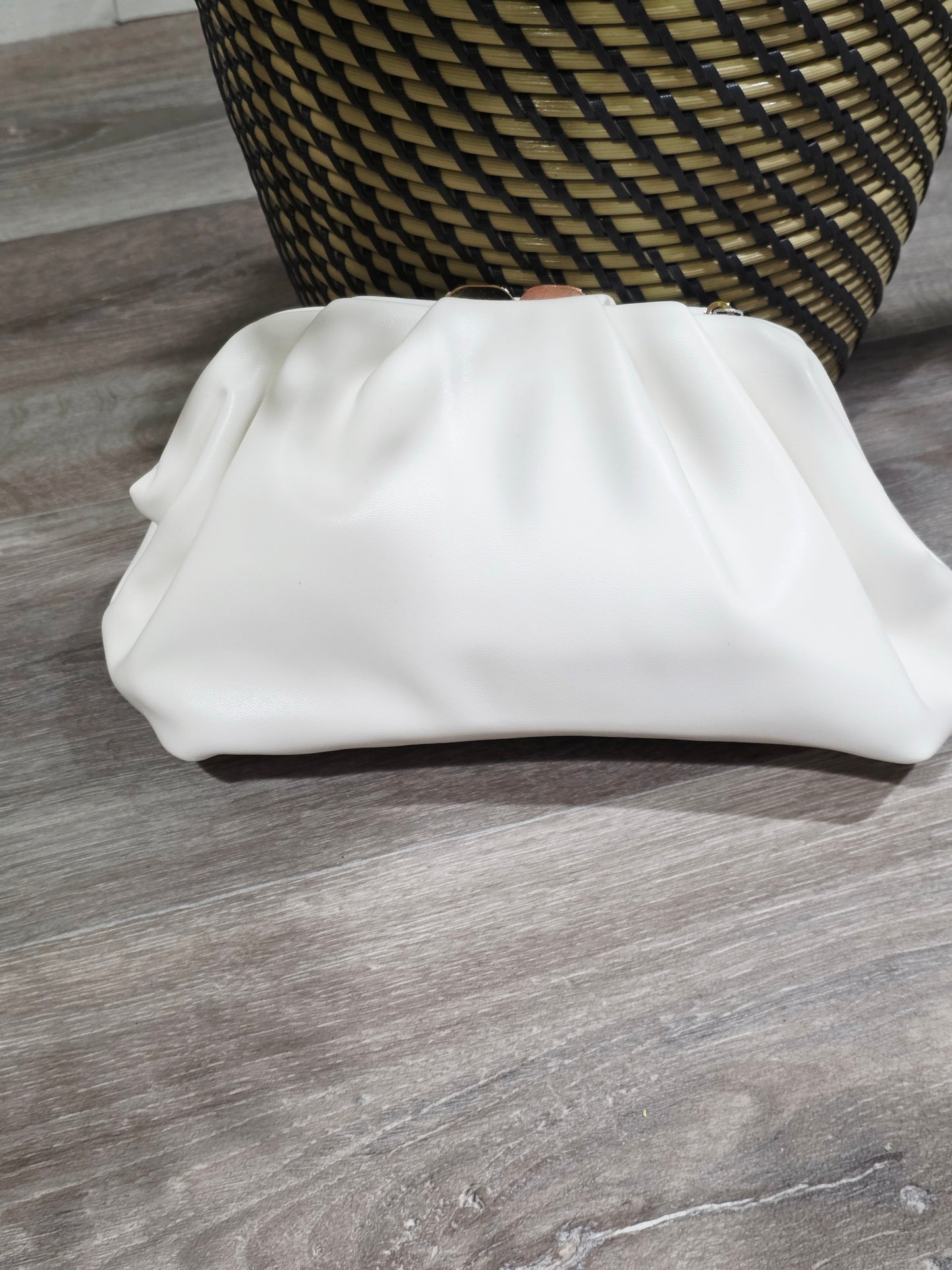 Clutch Efecto Piel