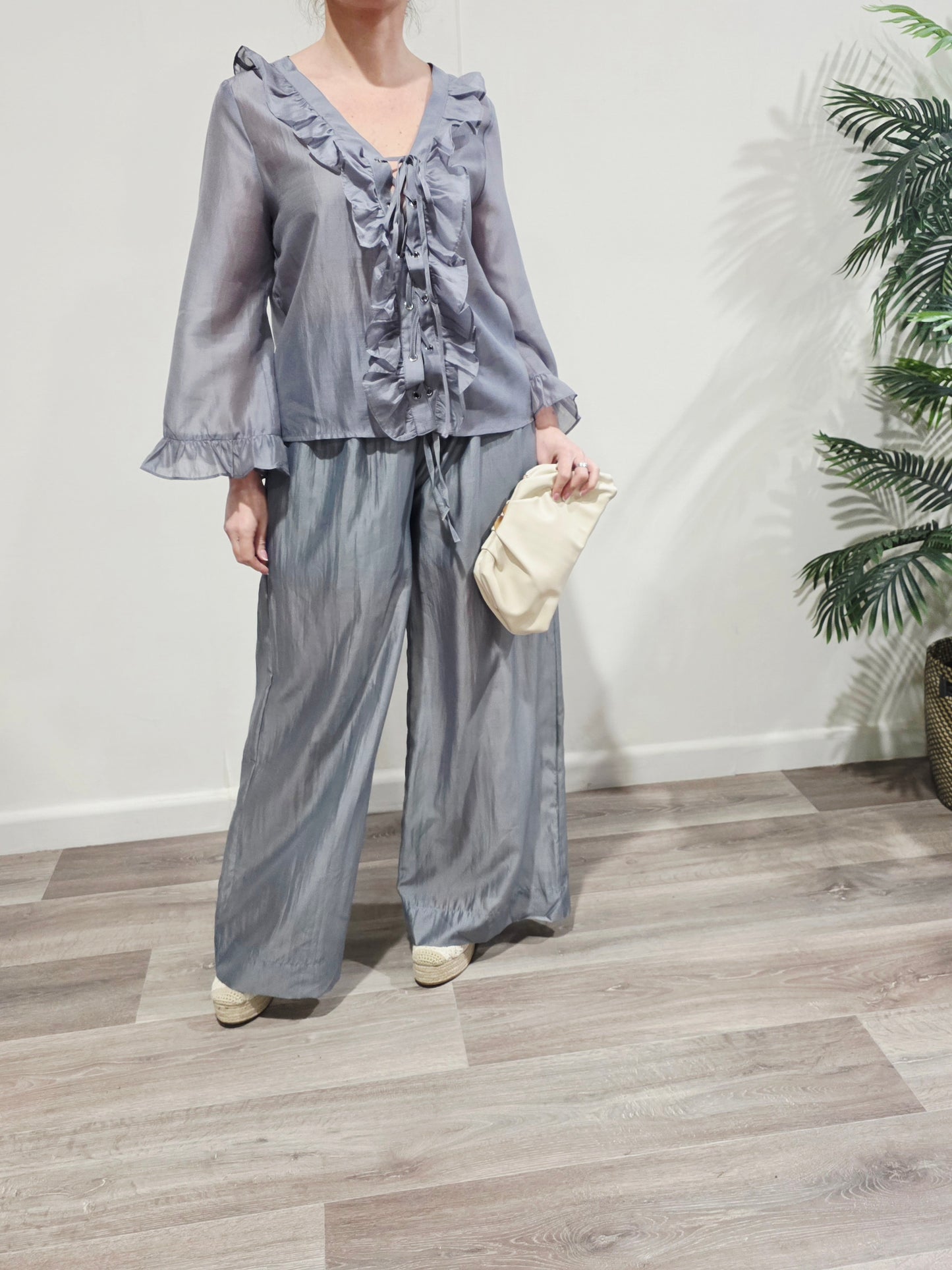 Conjunto Satinado Gris