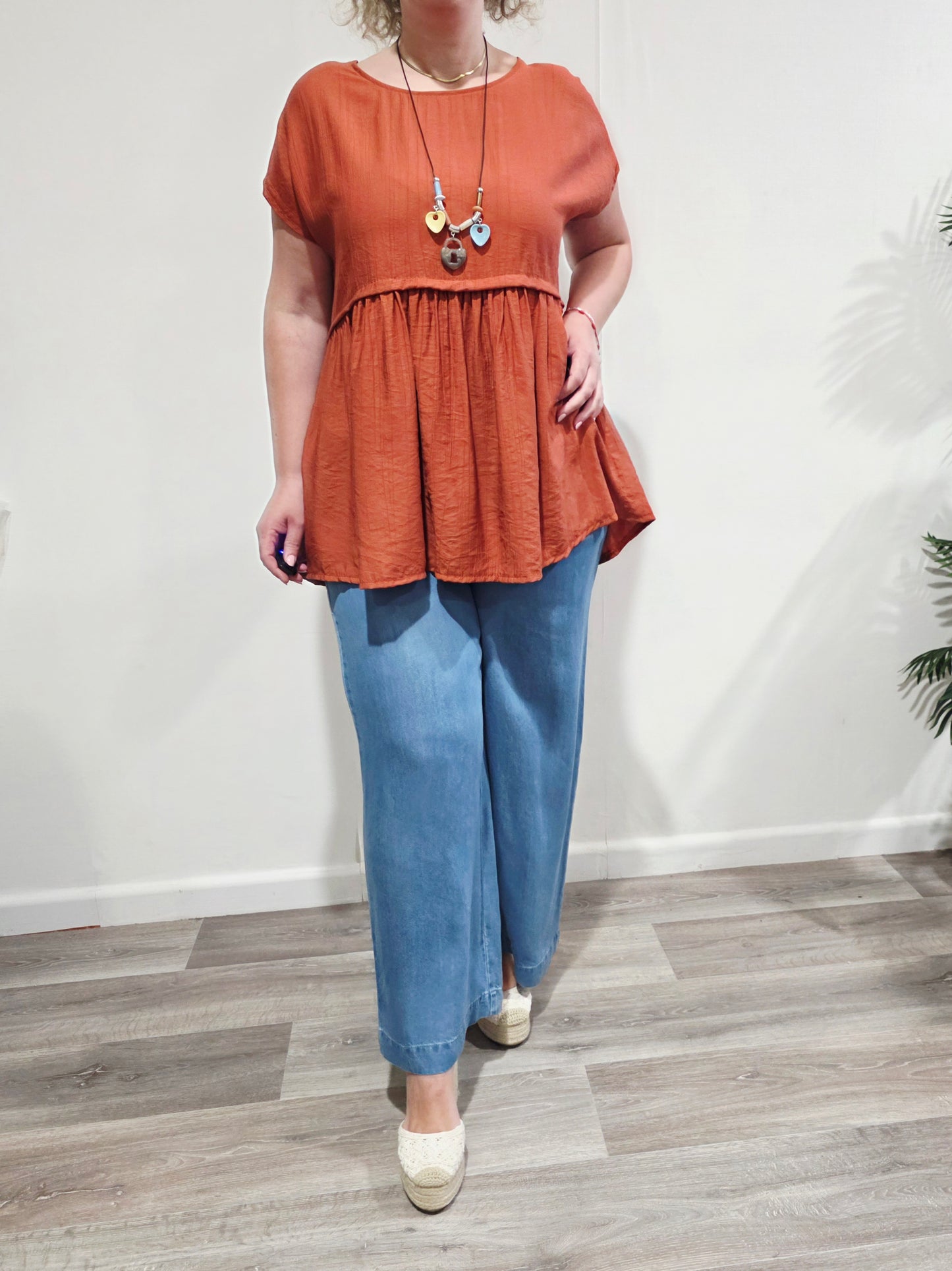 Blusa Fluida Collar
