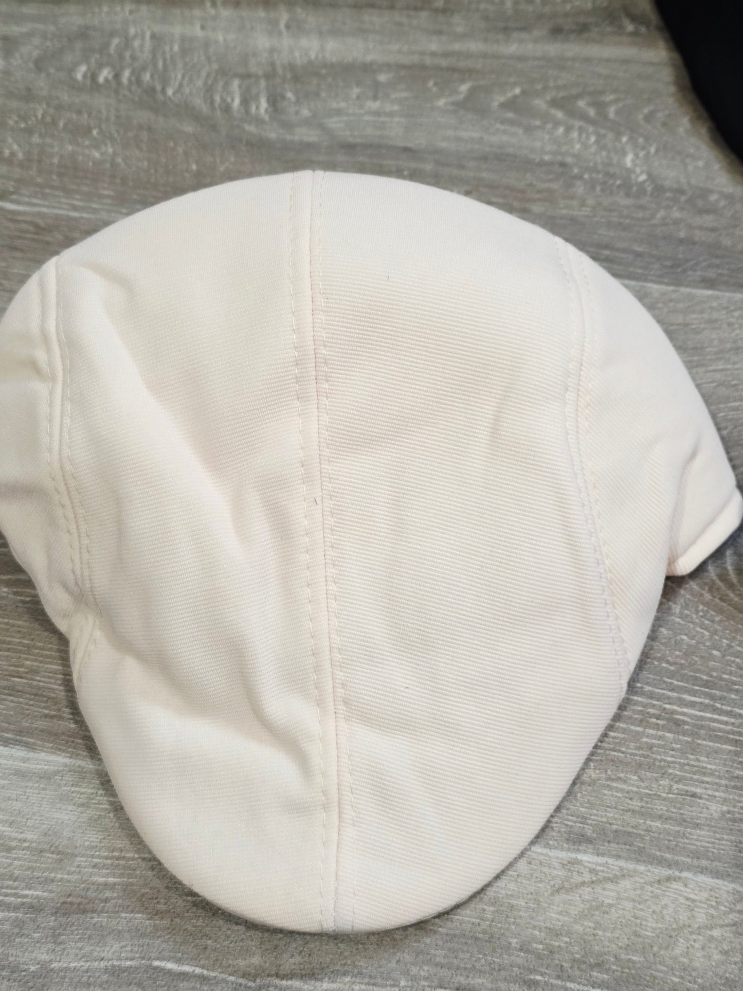 Gorra Plana Essential