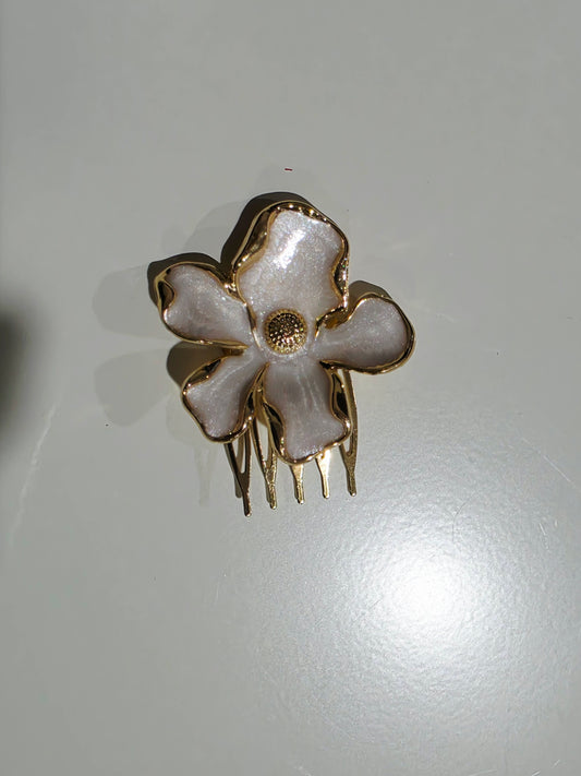 Peinecillo Flor Nácar