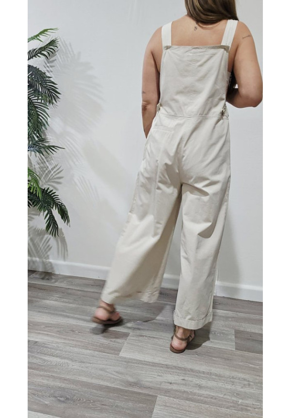 Peto Beige