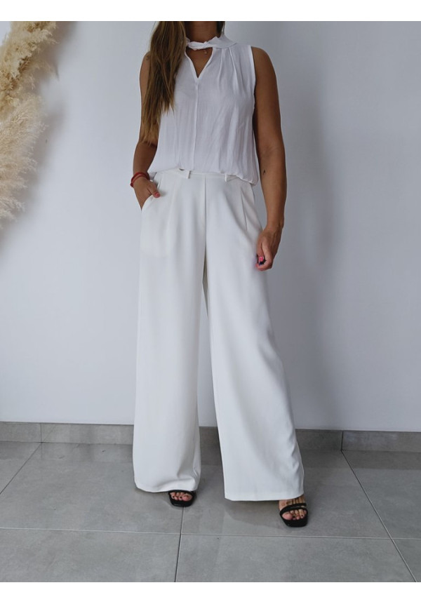Blusa AB